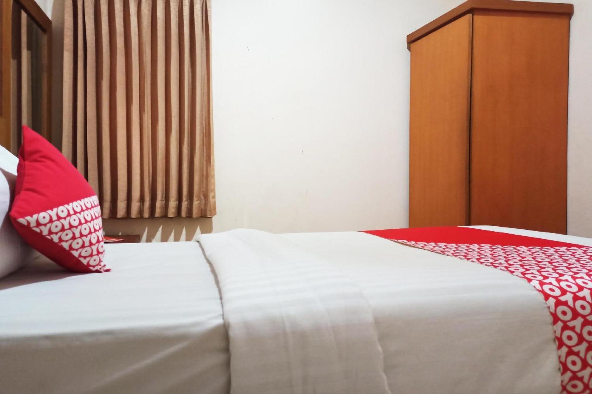 Capital O 142 Hotel Al Furqon Syariah Palembang Extérieur photo