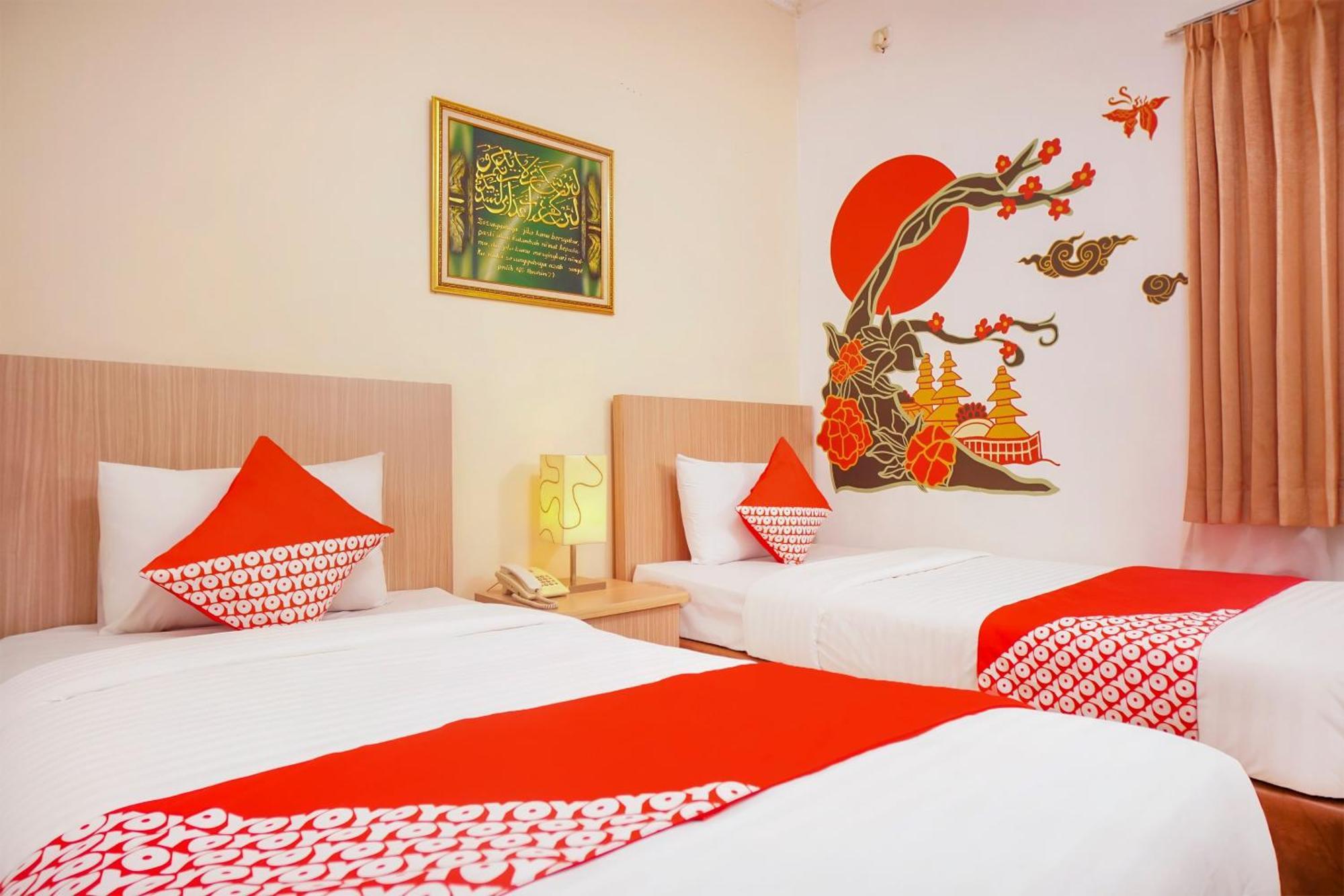 Capital O 142 Hotel Al Furqon Syariah Palembang Extérieur photo